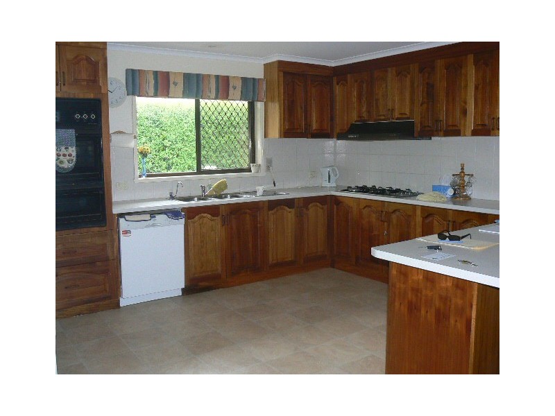 9 Ada Crt, Echuca VIC 3564