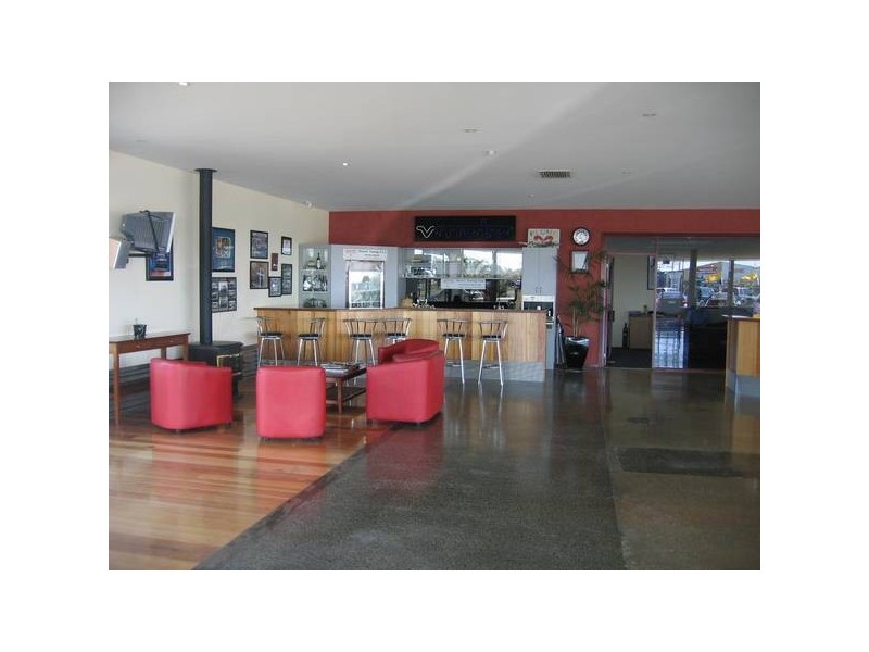 141-143 Northern Highway, Echuca VIC 3564