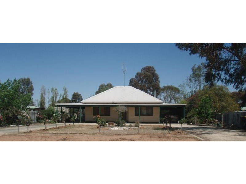 2 Mathoura Street, Mathoura NSW 2710