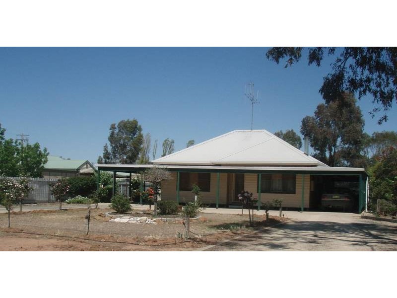2 Mathoura Street, Mathoura NSW 2710
