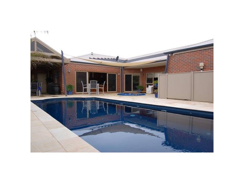 77 Rivergums Drive, Moama NSW 2731
