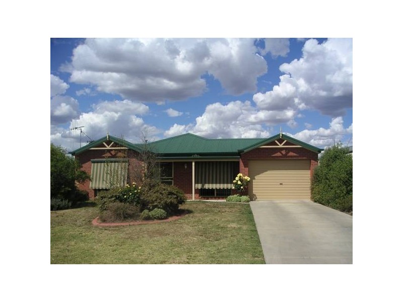 12 Quinn Court, Echuca VIC 3564