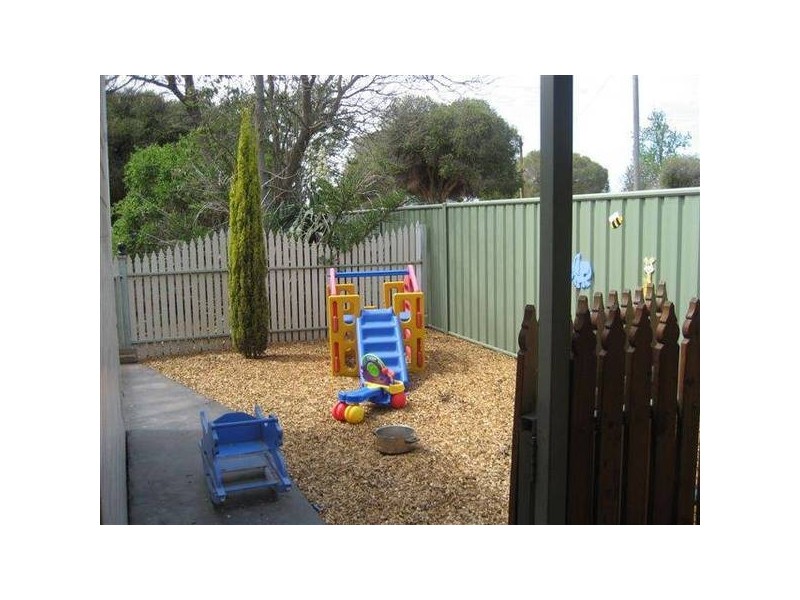 6 Edward Street, Rochester VIC 3561