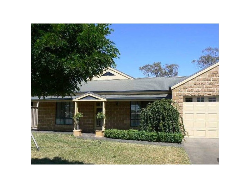 20 William Street, Rochester VIC 3561