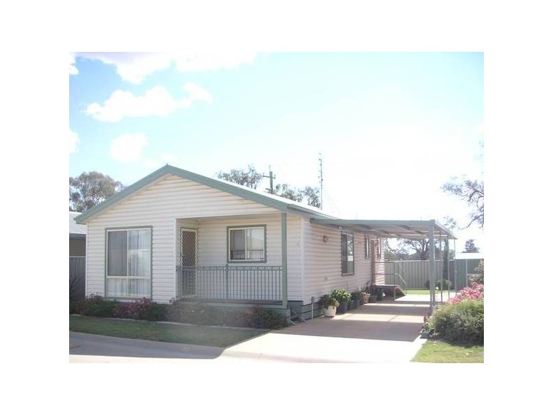 20 Swan Boulevard Cobb Haven, Moama NSW 2731