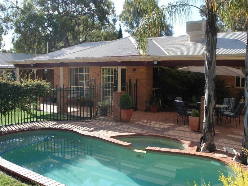 68 Point Road, Echuca VIC 3564