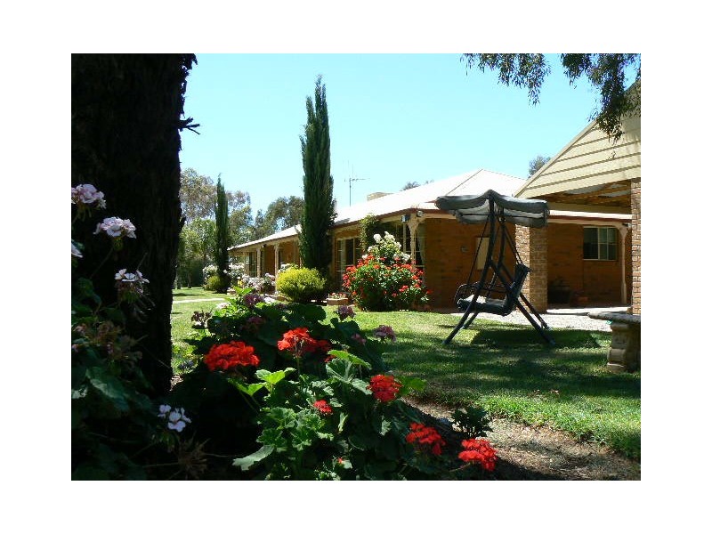 68 Point Road, Echuca VIC 3564