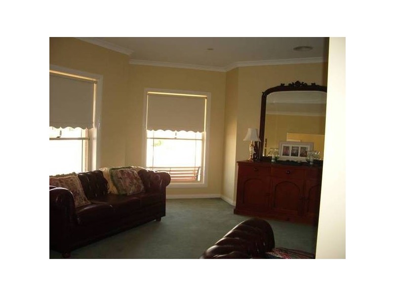 64 Chelsworth Drive, Echuca VIC 3564