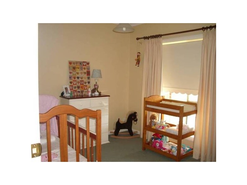 64 Chelsworth Drive, Echuca VIC 3564