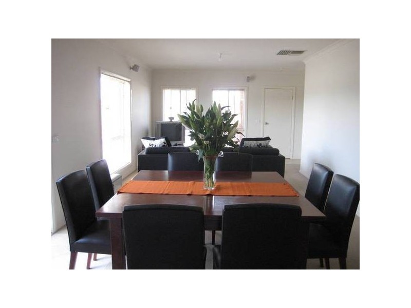 2/56 LAWSON DRIVE, Moama NSW 2731