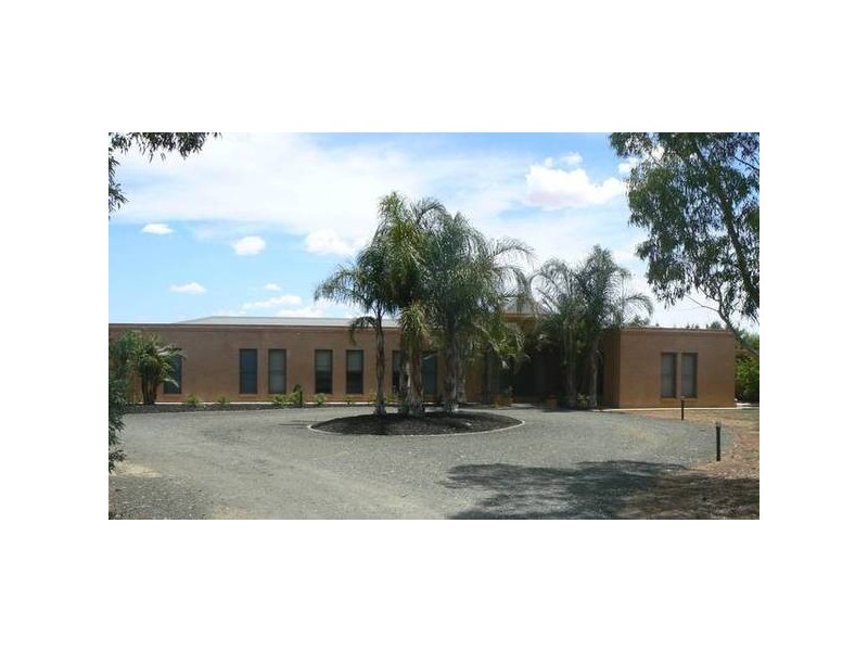 9 Pambula Court, Echuca VIC 3564