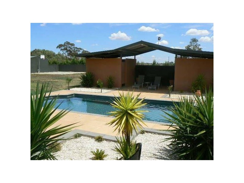 9 Pambula Court, Echuca VIC 3564