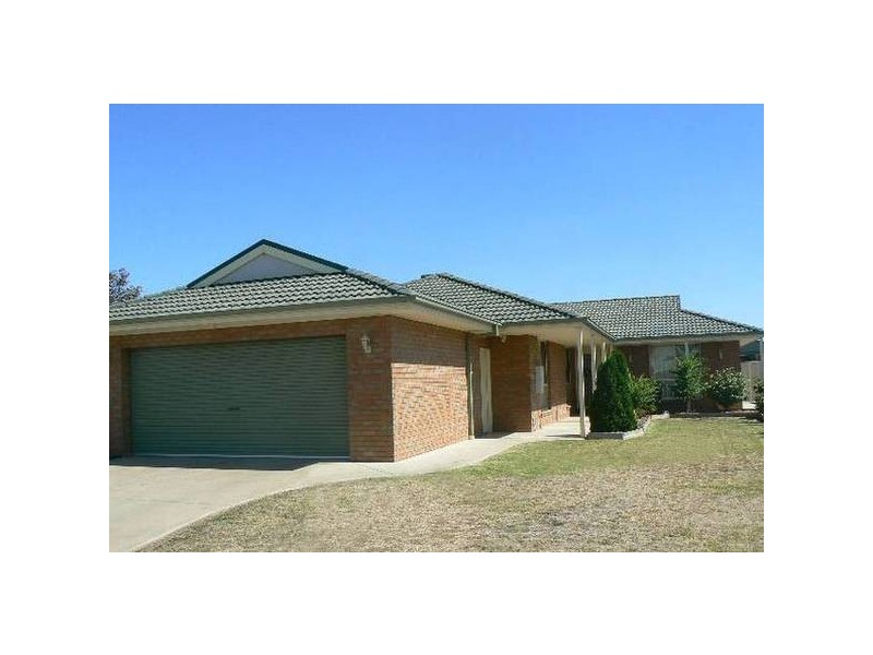 80 OGILVIE AVENUE, Echuca VIC 3564