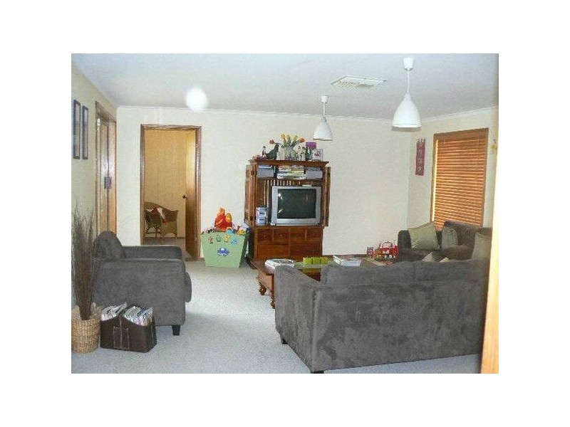 9 OSCAR PLACE, Echuca VIC 3564