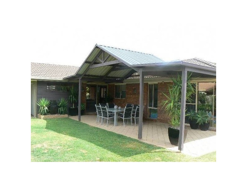 9 OSCAR PLACE, Echuca VIC 3564