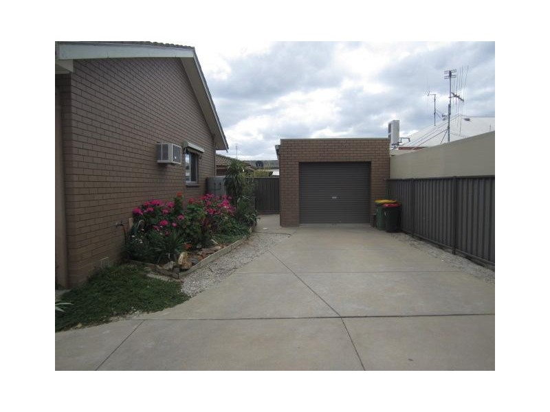 3/336 High St, Echuca VIC 3564