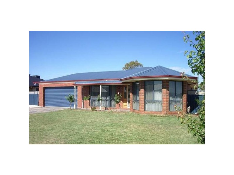 8 Lynch Drive, Echuca VIC 3564