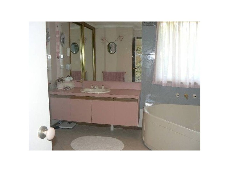 203 HIGH STREET, Echuca VIC 3564