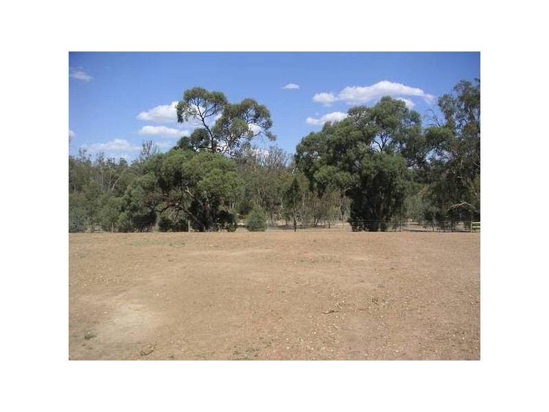 8 Stokes Lane, Echuca VIC 3564