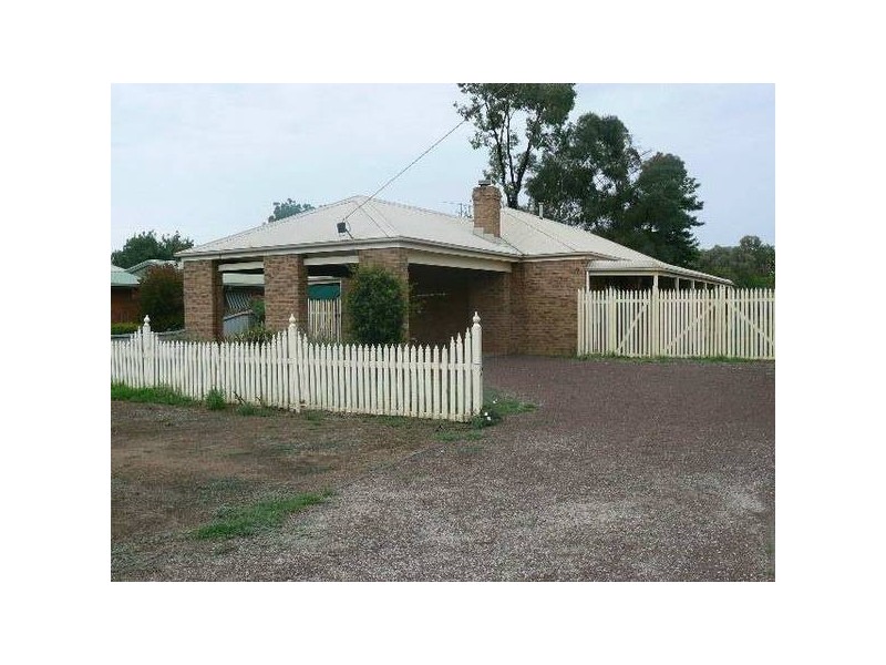 57 Bowen St, Echuca VIC 3564
