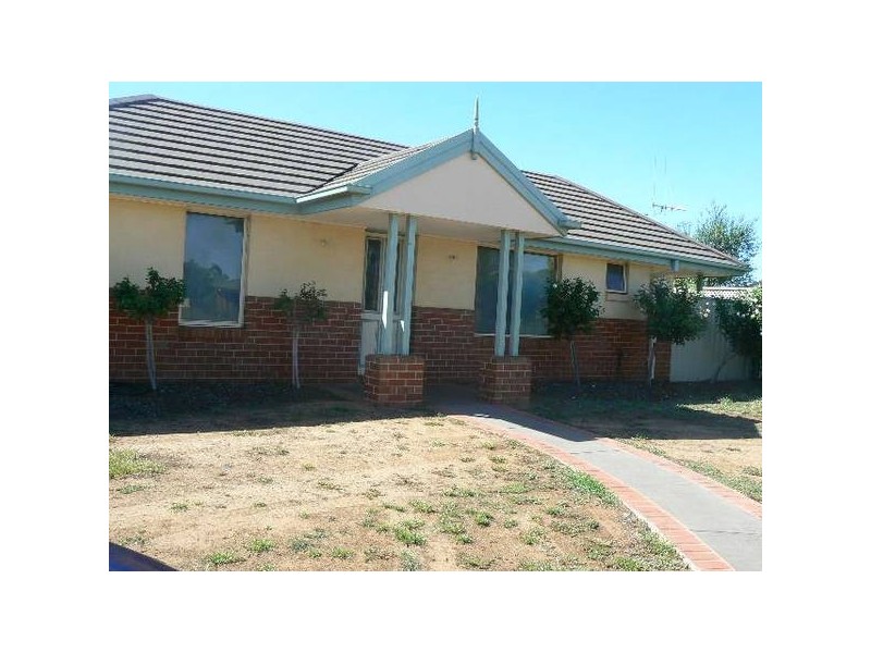 Kookaburra Crt, Moama NSW 2731