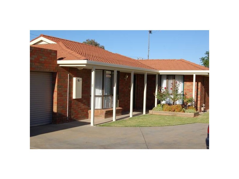 2/99 Crossen Street, Echuca VIC 3564