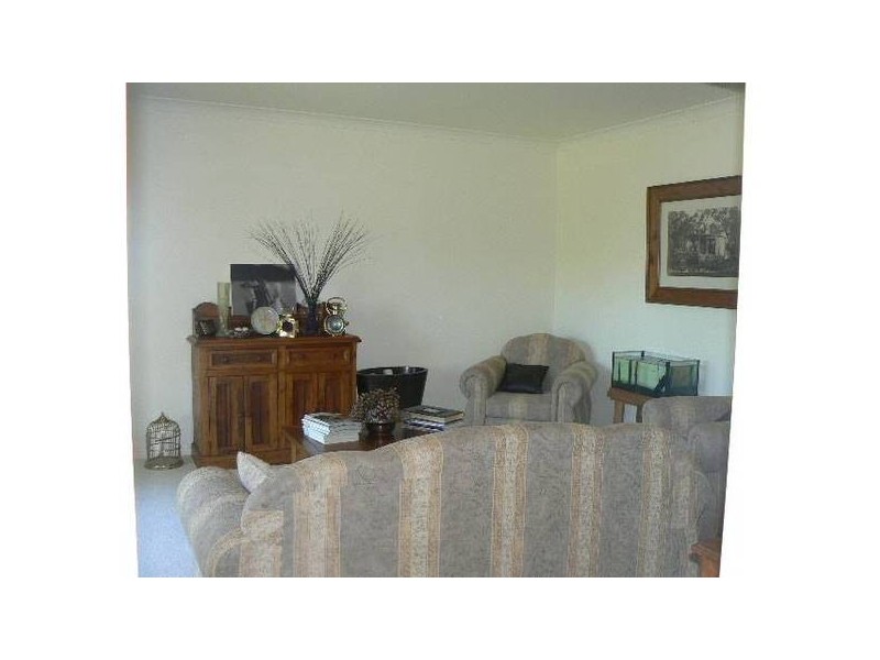 8 Winnima Ave, Moama NSW 2731