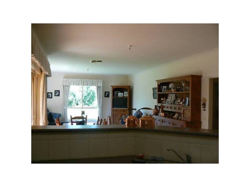 8 Winnima Ave, Moama NSW 2731