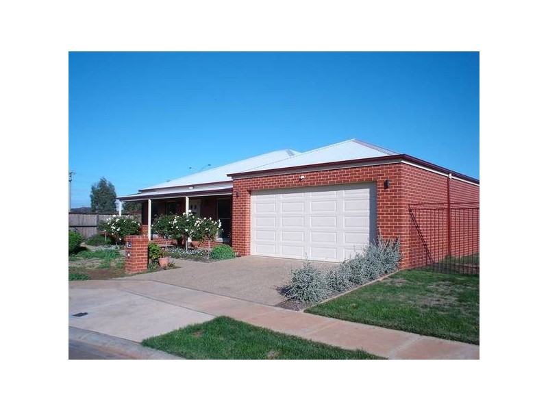 12 Willicent Terrace, Echuca VIC 3564