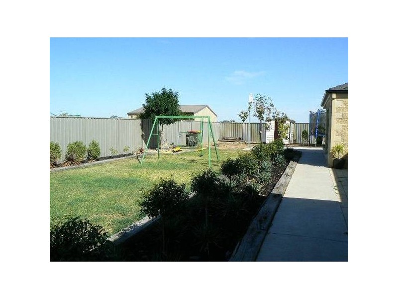 23 Declan Way, Echuca VIC 3564