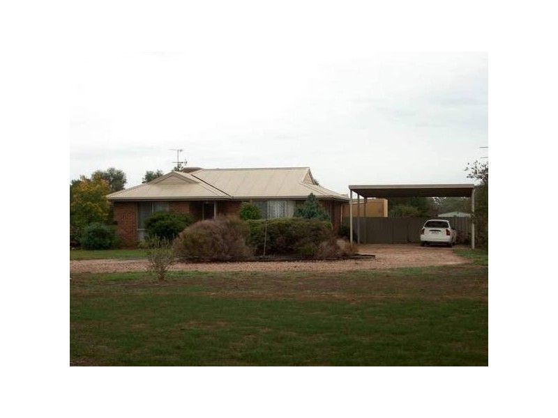 1364 Simmie Rd, Echuca VIC 3564