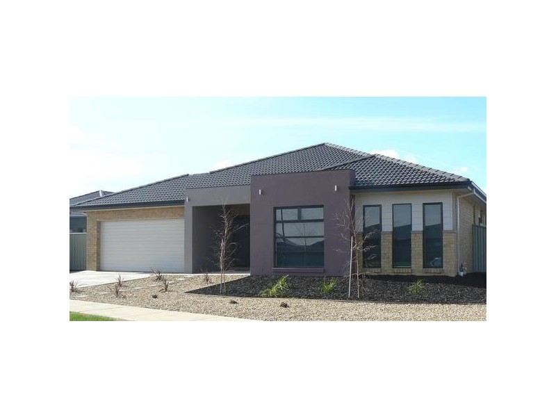 13 Yeovil Court, Echuca VIC 3564