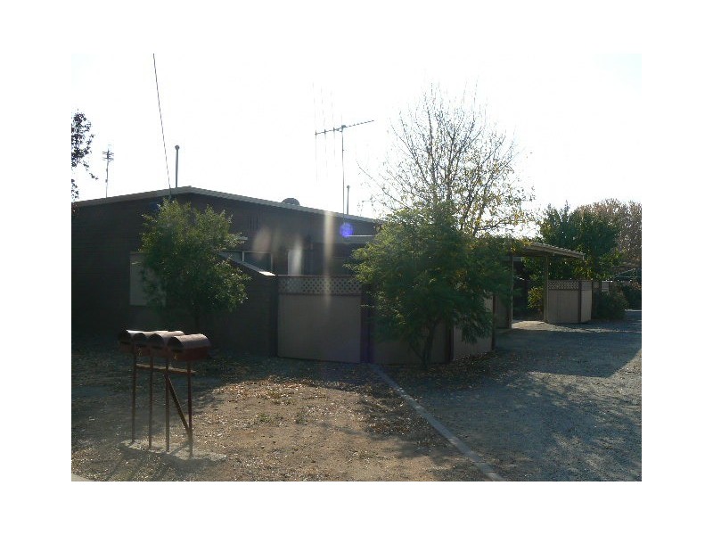 2/28 Premier st, Echuca VIC 3564