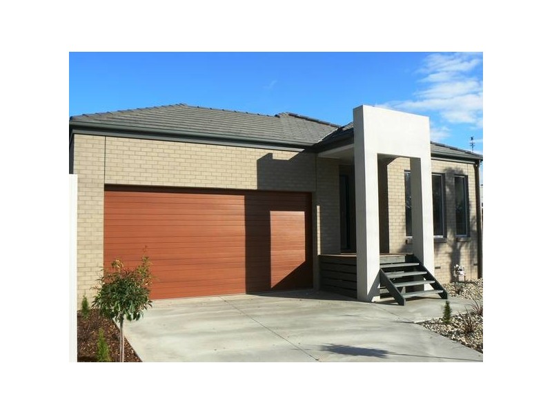 1 & 2/105 Goulburn Road, Echuca VIC 3564