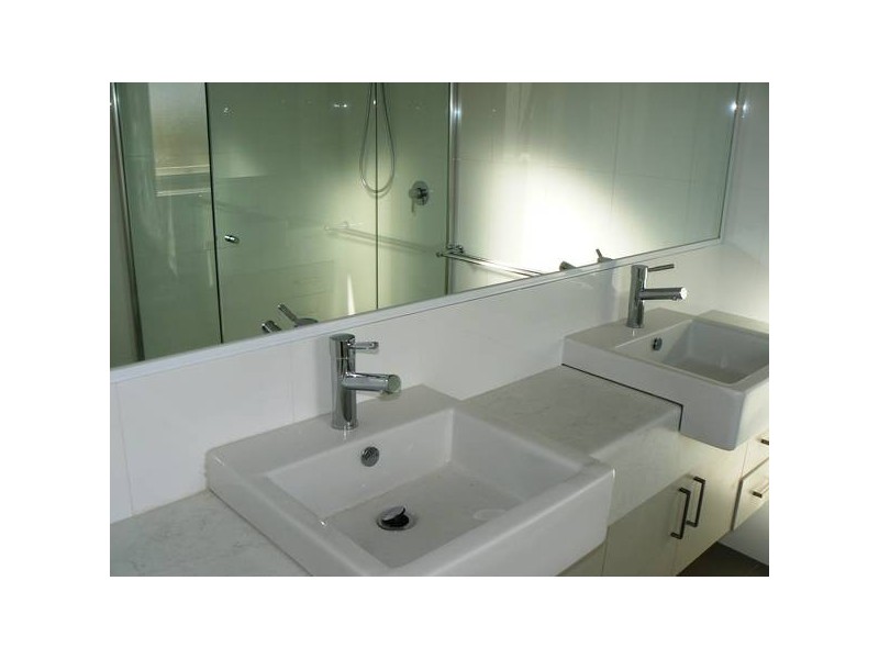 1 & 2/105 Goulburn Road, Echuca VIC 3564