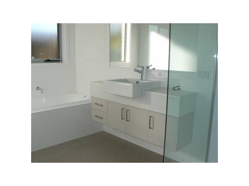 1 & 2/105 Goulburn Road, Echuca VIC 3564