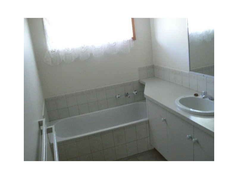 2/43 Hare St, Echuca VIC 3564