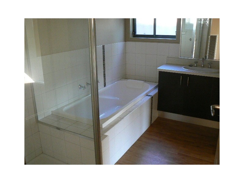 1/76 Sturt St, Echuca VIC 3564