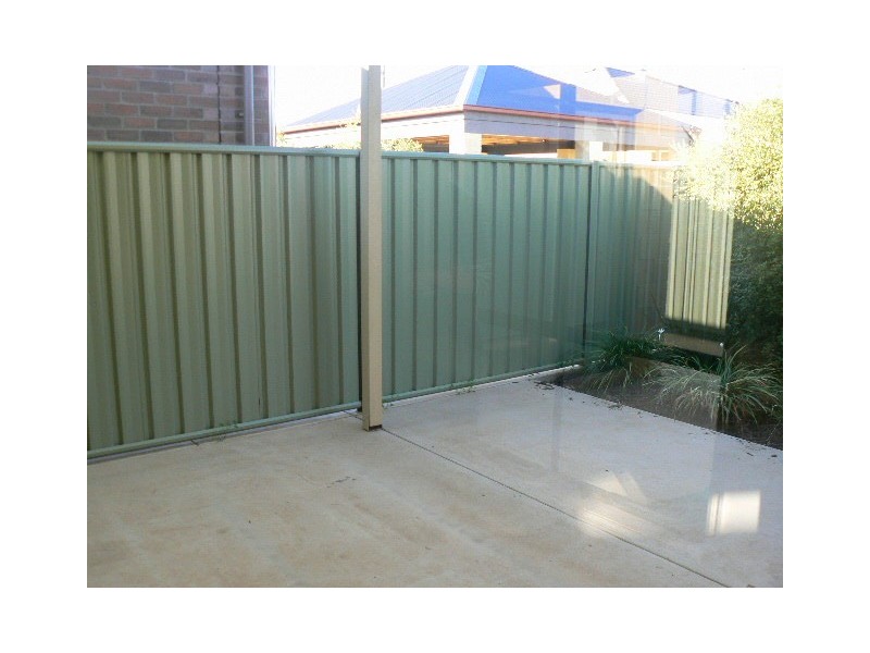 1/76 Sturt St, Echuca VIC 3564