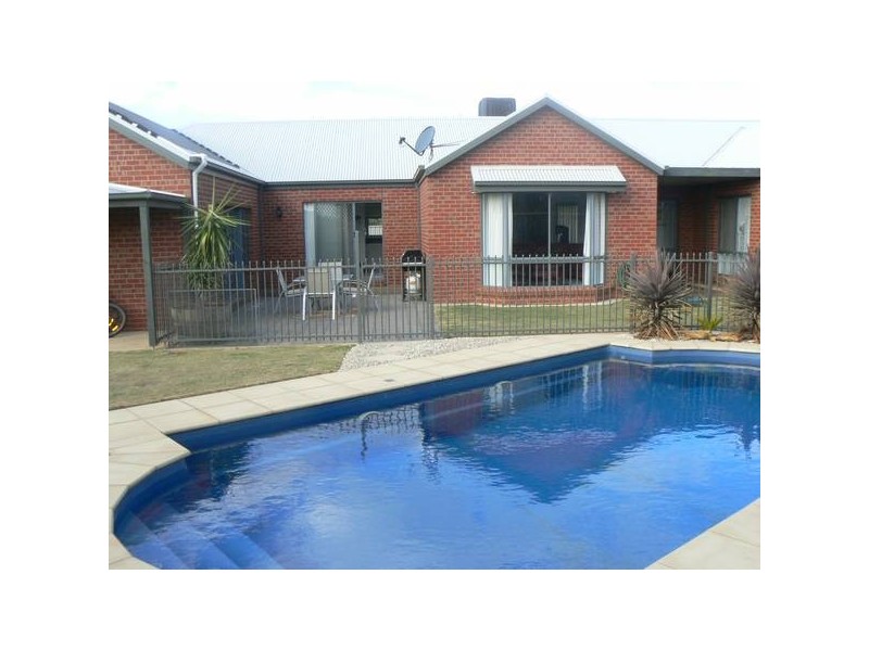 11 Aberdeen Way, Moama NSW 2731