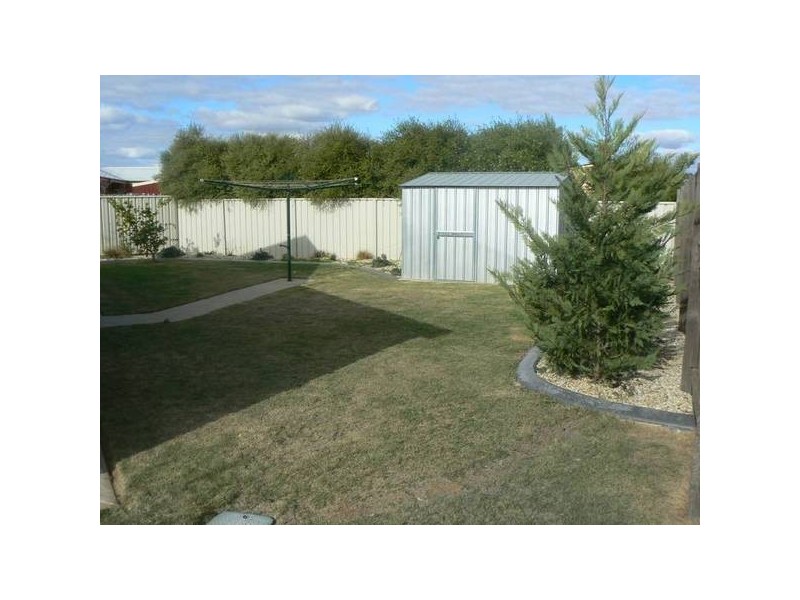 11 Aberdeen Way, Moama NSW 2731