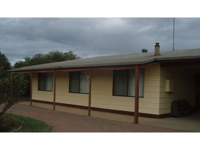 51 Livingstone Street, Mathoura NSW 2710