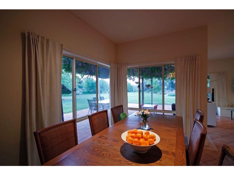 23 Stokes Ln, Echuca VIC 3564