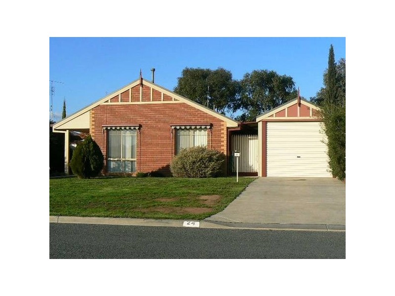 24 Bowen St, Echuca VIC 3564