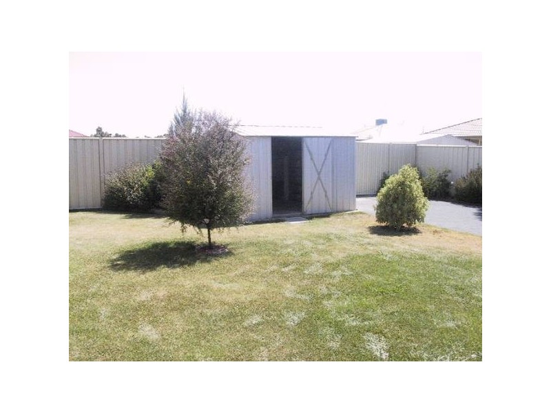 24 Bowen St, Echuca VIC 3564