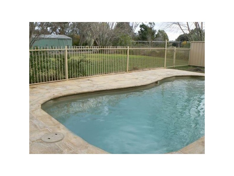 51 Murray Drive, Echuca VIC 3564