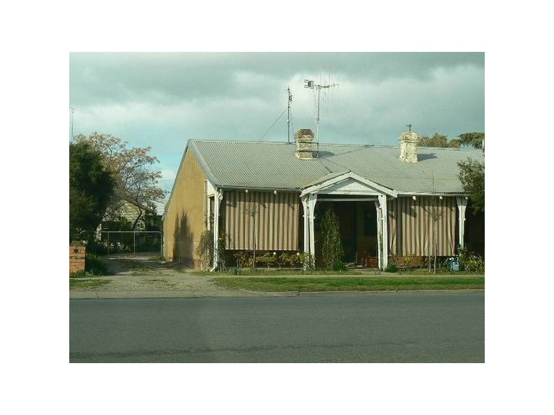 140 Sturt St, Echuca VIC 3564