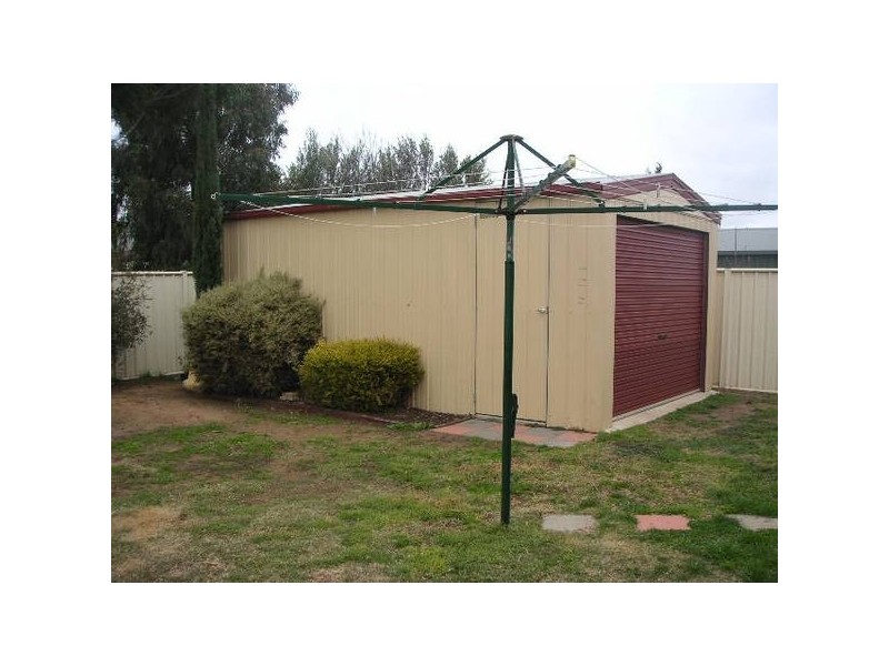 24 Bowen Street, Echuca VIC 3564
