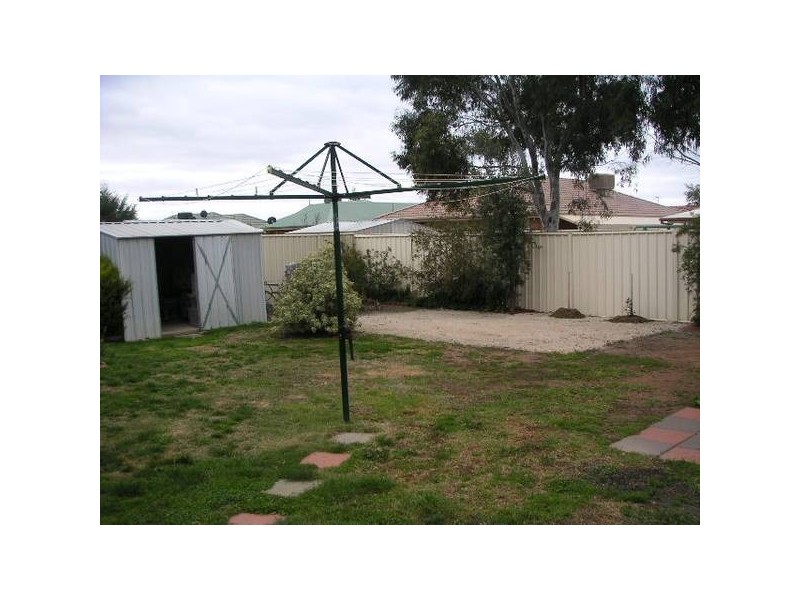 24 Bowen Street, Echuca VIC 3564