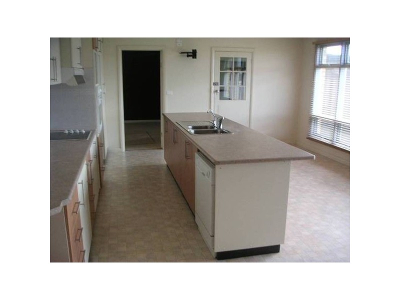 46 Ogilvie Avenue, Echuca VIC 3564